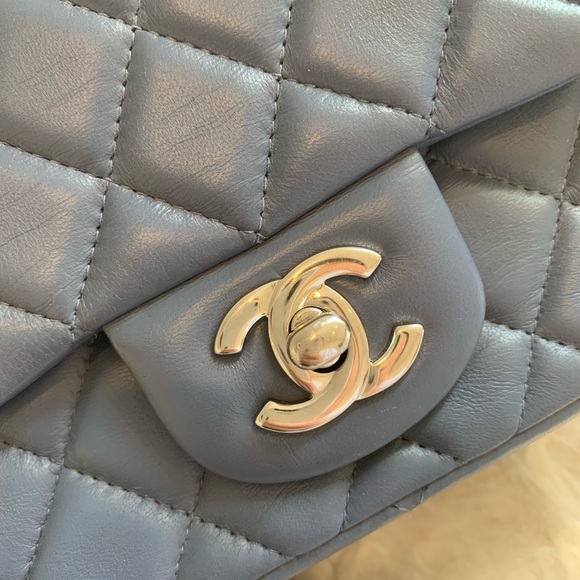 Chanel Square Mini - Picture 10 of 15